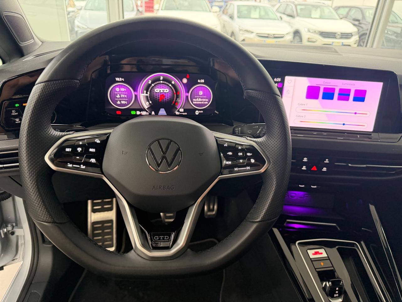 VW GOLF 8 2.0 200 Cv DSG GTD FINANZIABILE