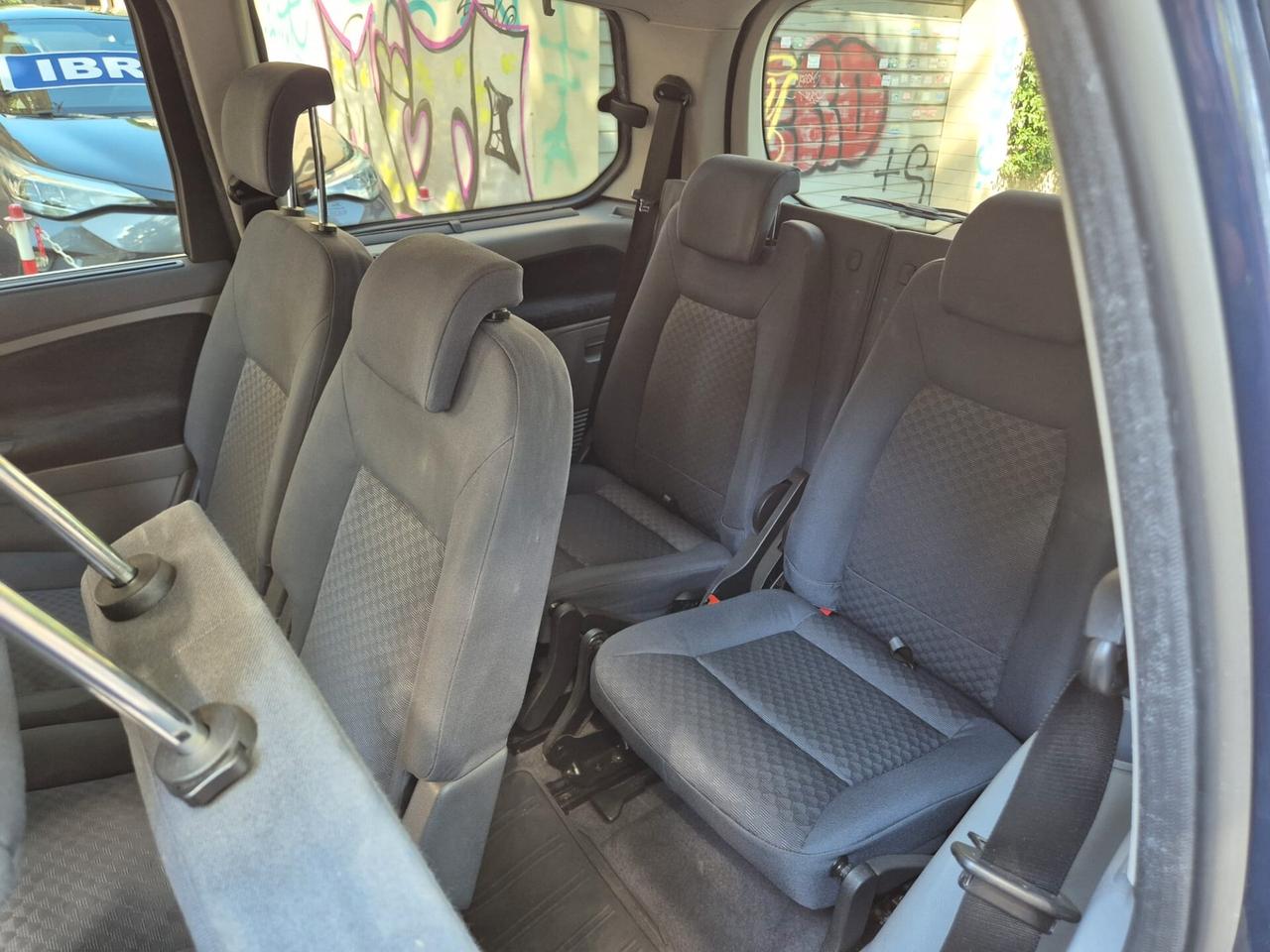 Ford Galaxy 2.2 TDCi 175 CV Ghia DPF