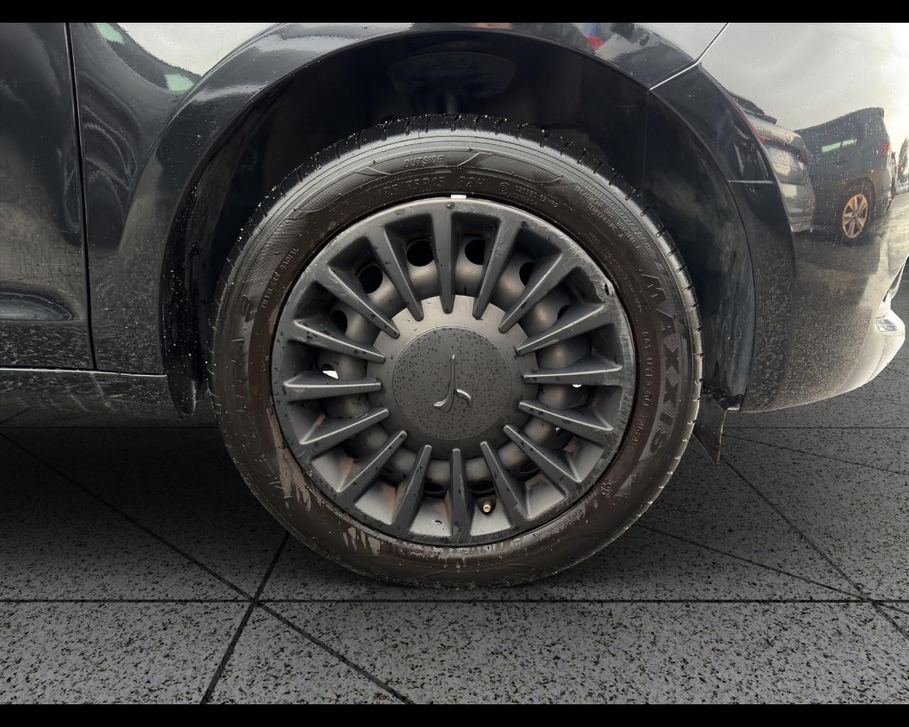 LANCIA Ypsilon 1.0 FireFly 5 porte S&S Hybrid Silver