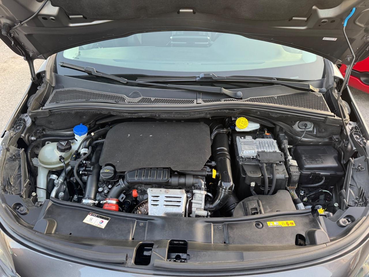 Peugeot 2008 PureTech Turbo 110 S&S Black Matt