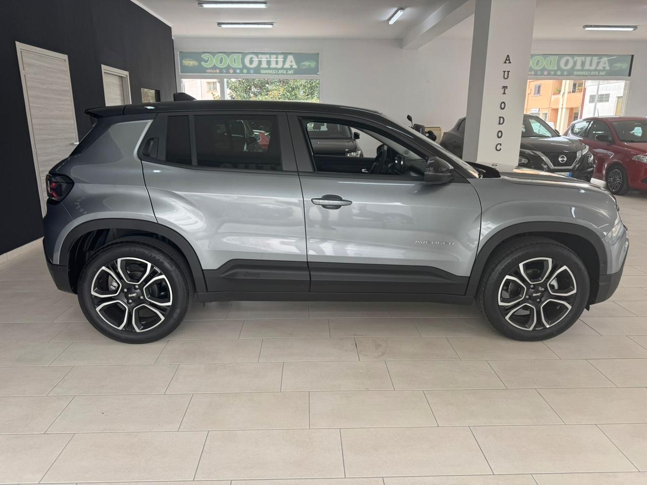 Jeep Avenger 1.2 Turbo 100 CV Summit