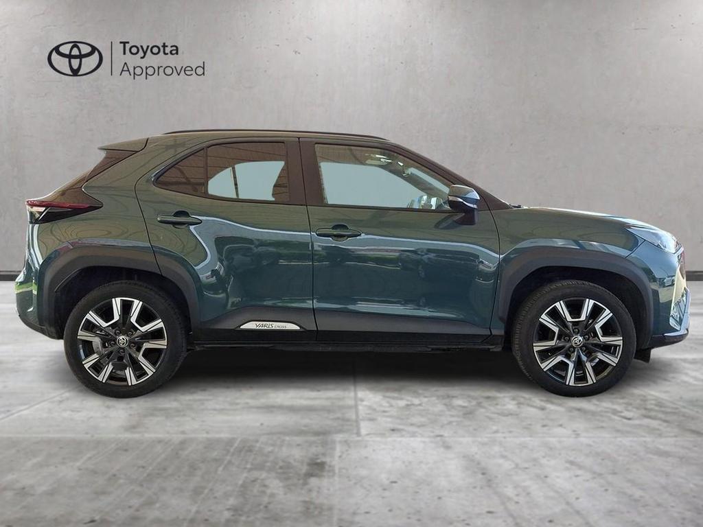 Toyota Yaris Cross 1.5h Lounge awd-i 130cv e-cvt