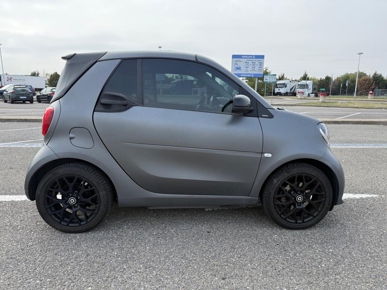Smart Fortwo CABRIO 90CV Suitegrey Superpassion NAVI LED