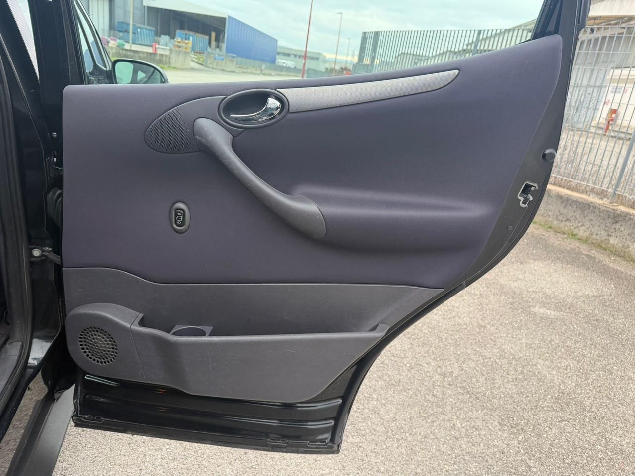 Mercedes-benz A 160 BlueEFFICIENCY 156000 km