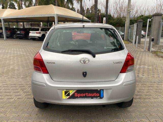 TOYOTA Yaris 1.3 5 porte Sol