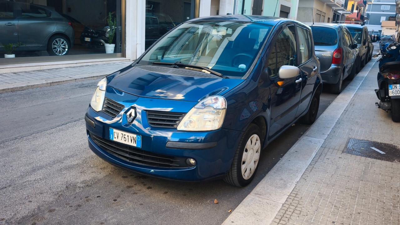 Renault Modus 1.5 dCi 82CV Confort Dynamique