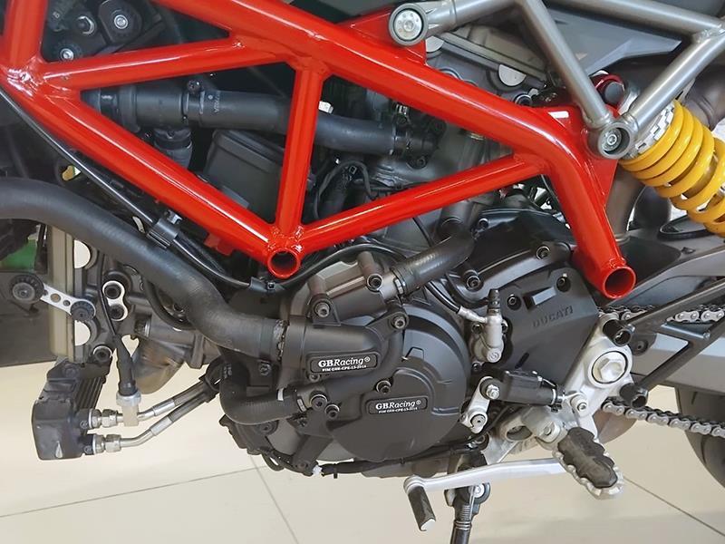 Ducati Hypermotard 950
