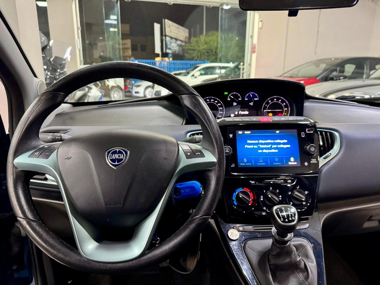 Lancia Ypsilon 1.0 FireFly S&S Hybrid 2023