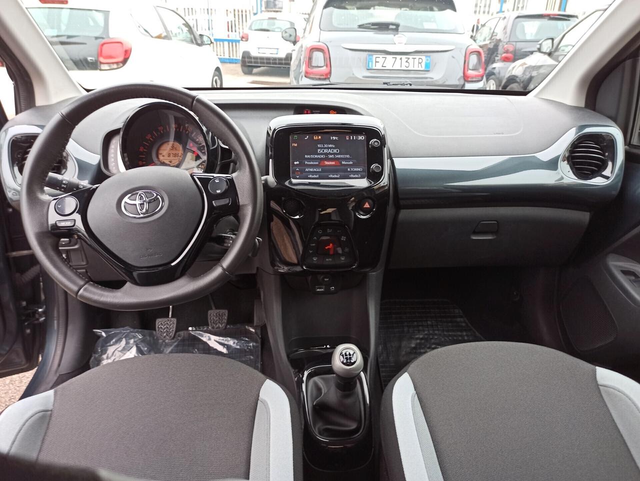Toyota Aygo 1.0 VVT-i 69 CV 5 porte x-wave