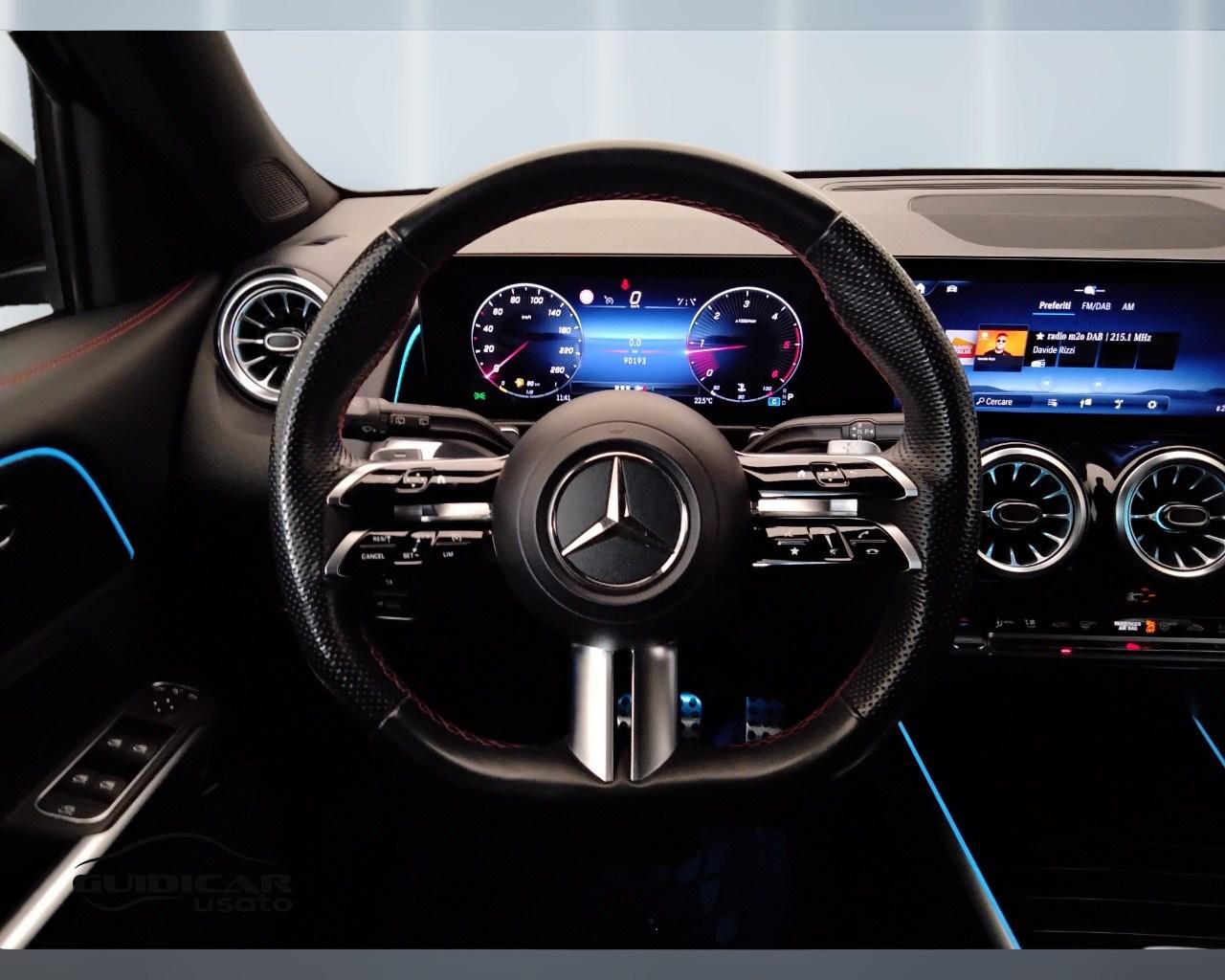 Mercedes-Benz GLB - X247 2023 - GLB 200 d AMG Line Premium auto