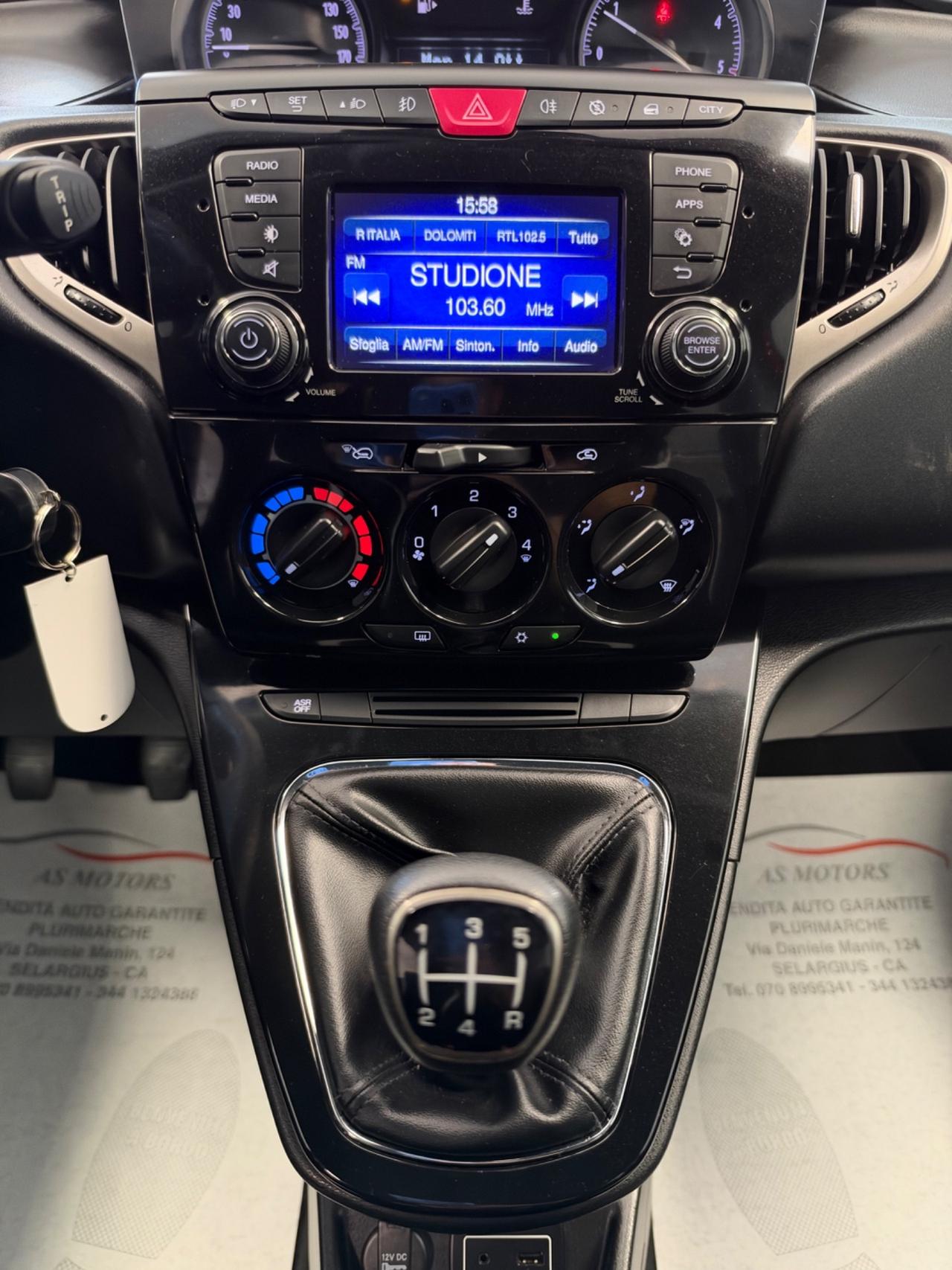 Lancia Ypsilon 1.3 MJT 95 CV Lounge