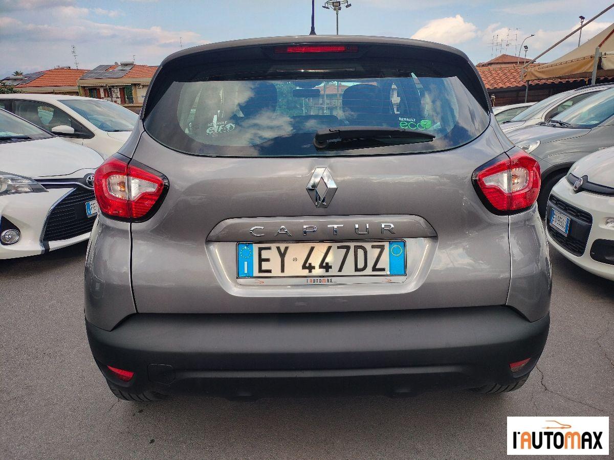 RENAULT - Captur 0.9 tce Live s&s 90cv