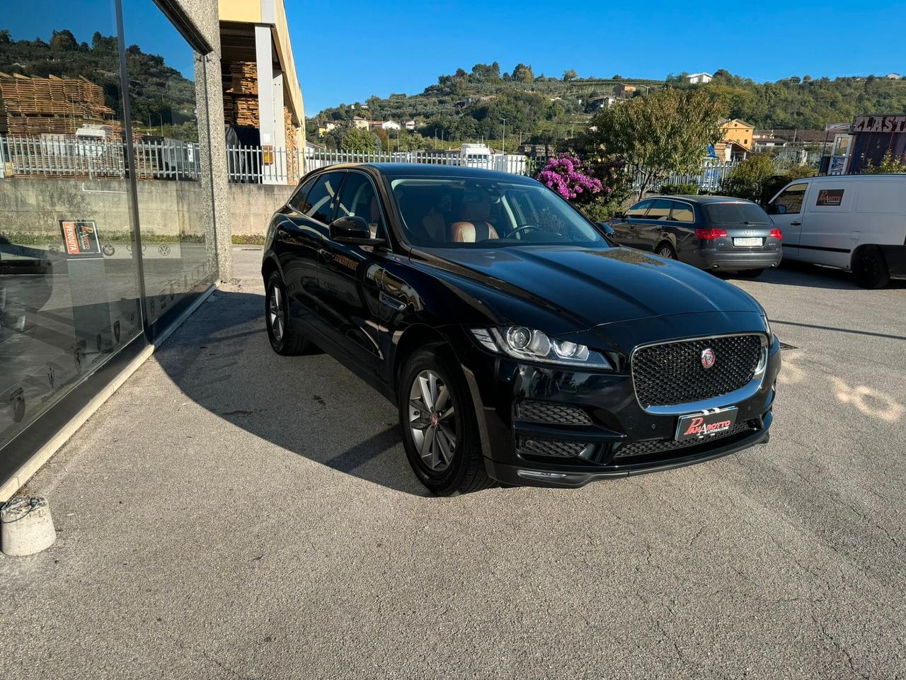 Jaguar F-Pace 2.0 D 180 CV AWD aut. Portfolio