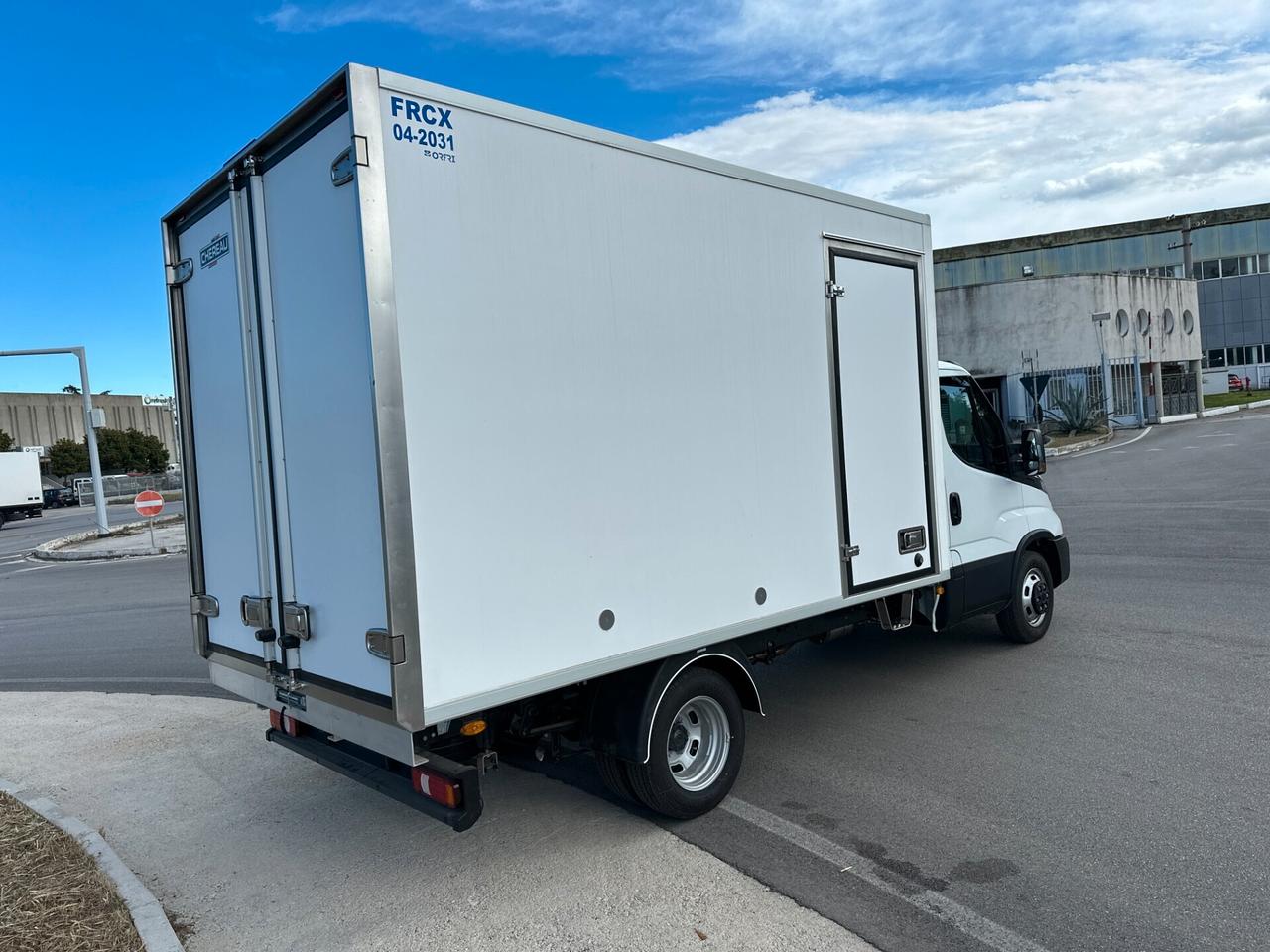 IVECO DAILY 35-180 New Model Isotermico