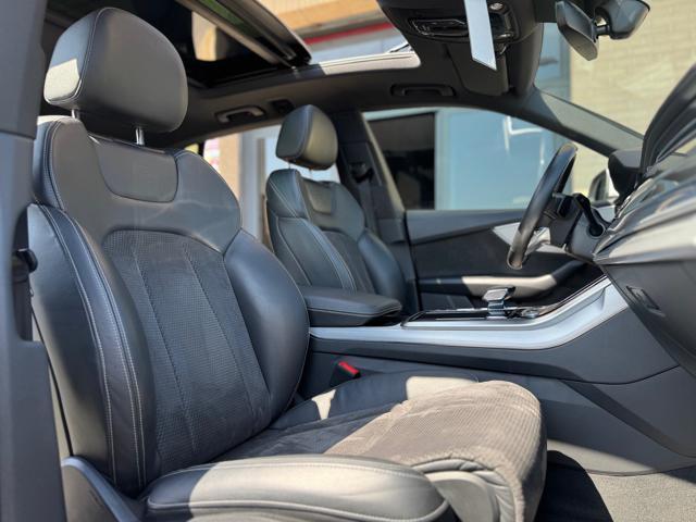 AUDI Q8 45 TDI quattro tiptronic Sport S LINE