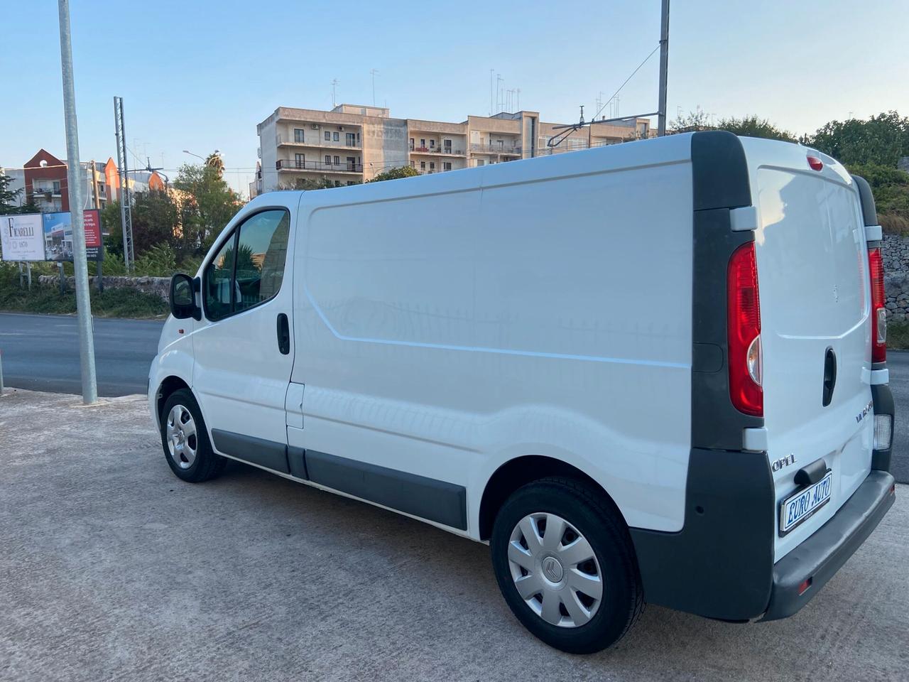 Opel Vivaro 29 2.0 CDTI PC-TN Furgone Fap 3 posti