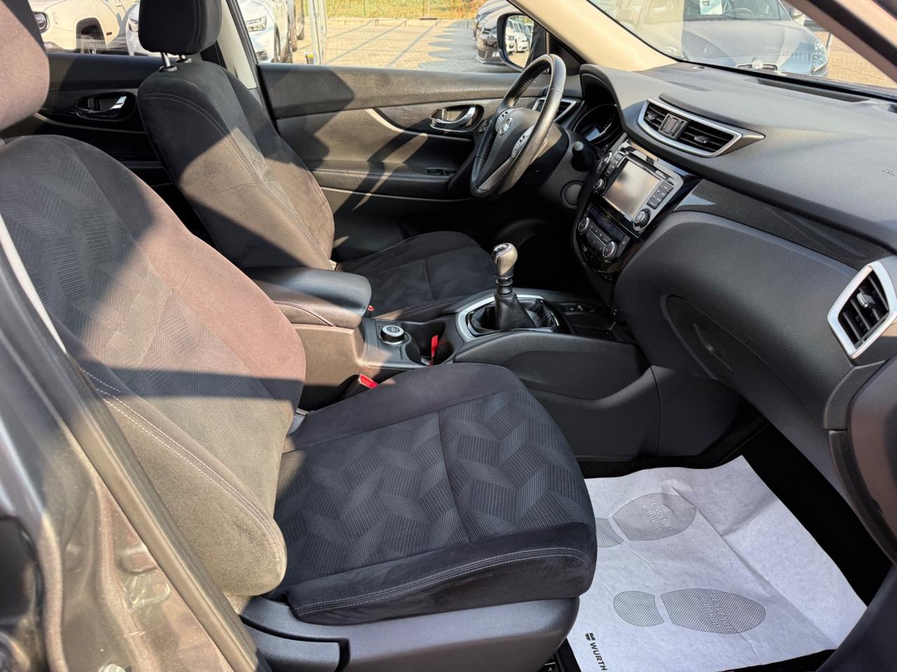 Nissan X-Trail 1.6 dCi 4WD Tekna TETTO-7 POSTI