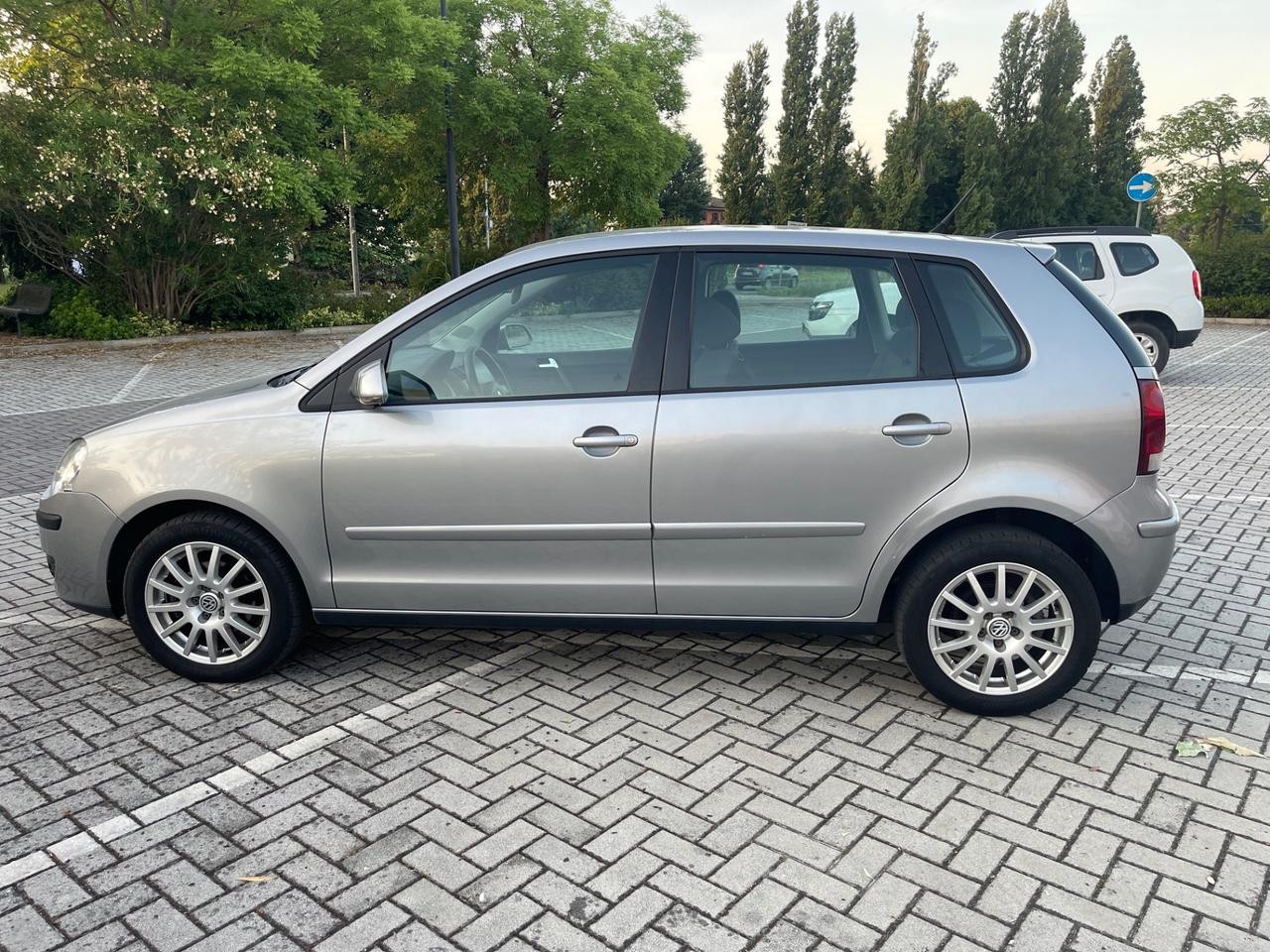 Volkswagen Polo 1.4 sportline