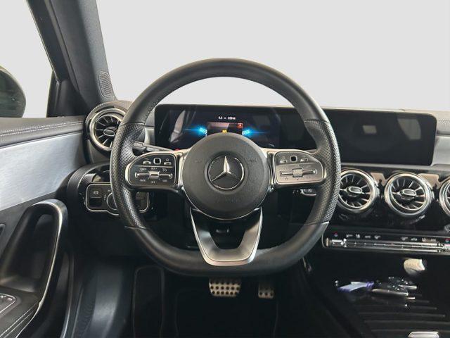 MERCEDES-BENZ A 180 A 180 d Automatic Premium