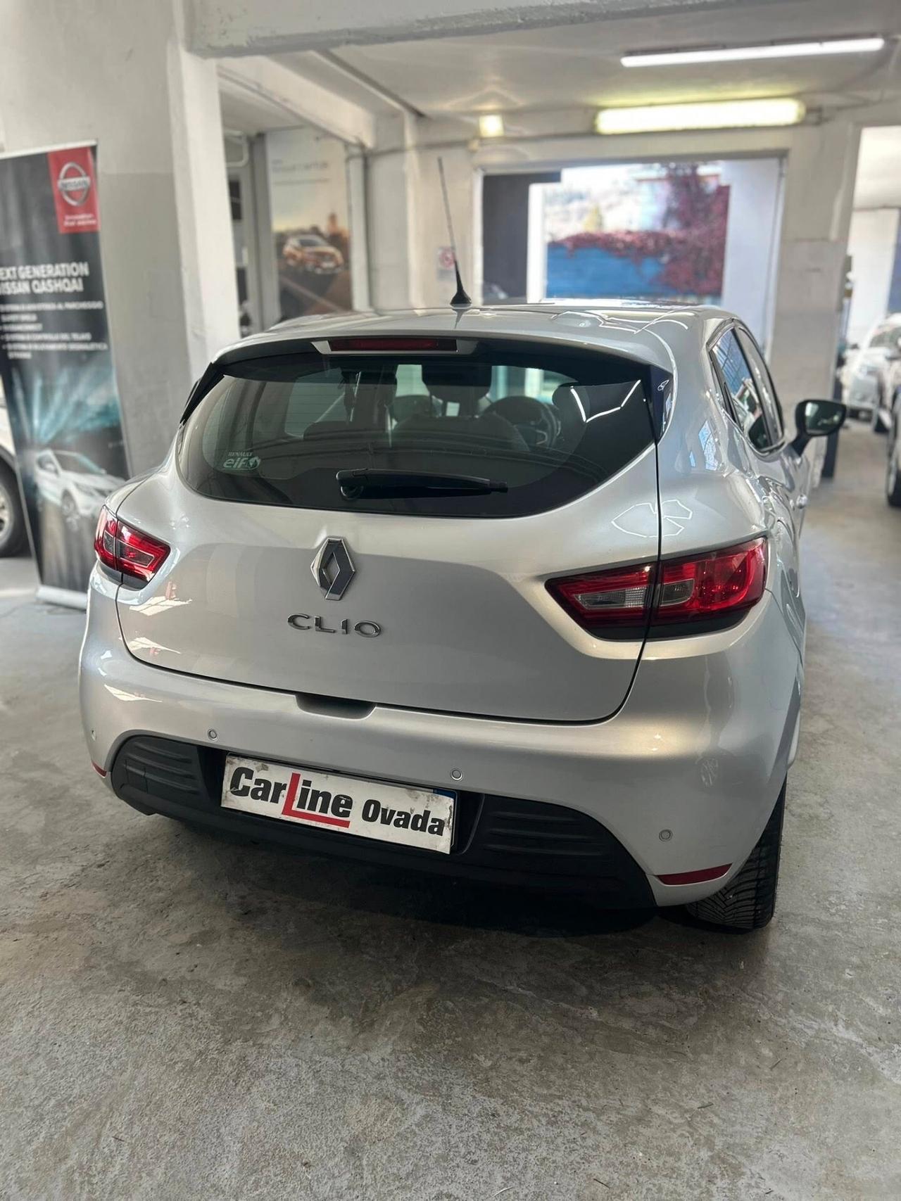 Renault Clio 1.2 75CV -2016 SOLO 92.000KM
