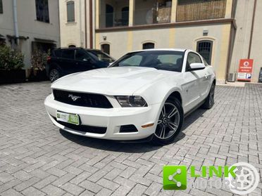 MUSTANG Mustang 4.0 PREMIUM V6