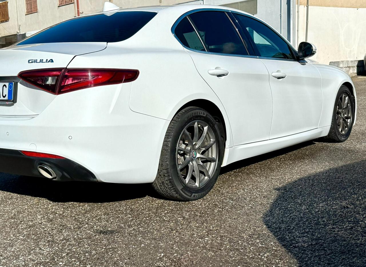 Alfa Romeo Giulia 2.2 Turbodiesel 150 CV AT8 Super