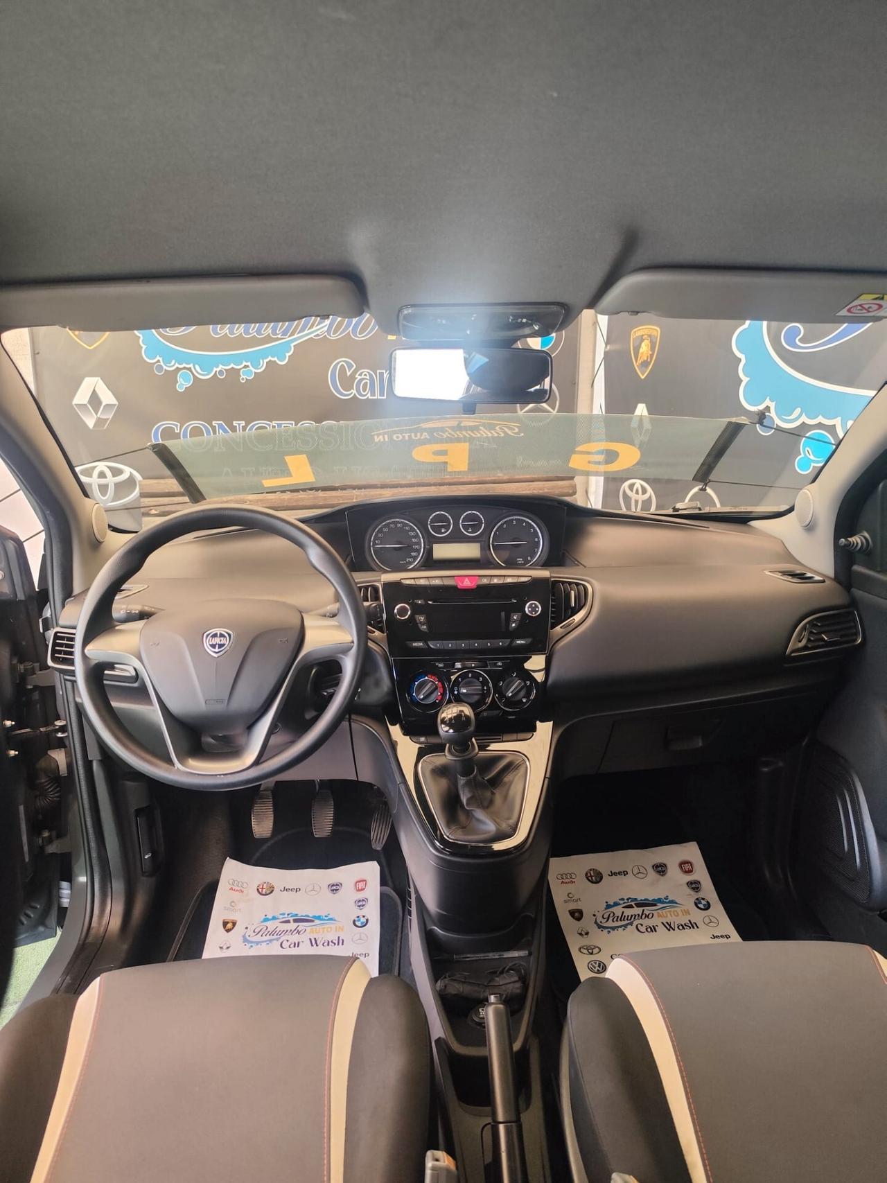 Lancia Ypsilon 1.2 69 CV 5 porte GPL Ecochic Gold