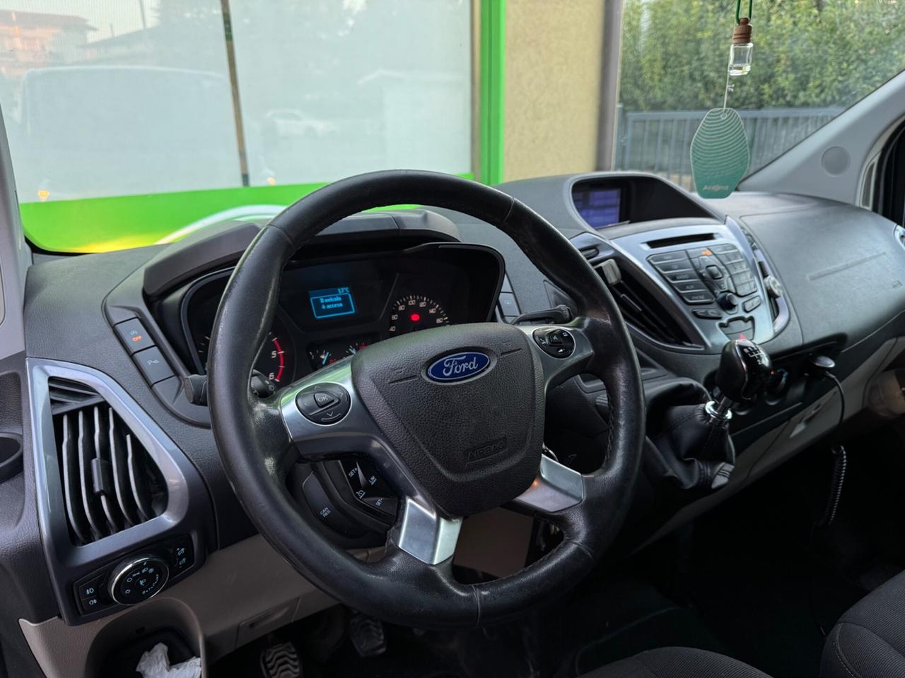 Ford Tourneo Custom 2.0 TDCi 130CV PL Titanium