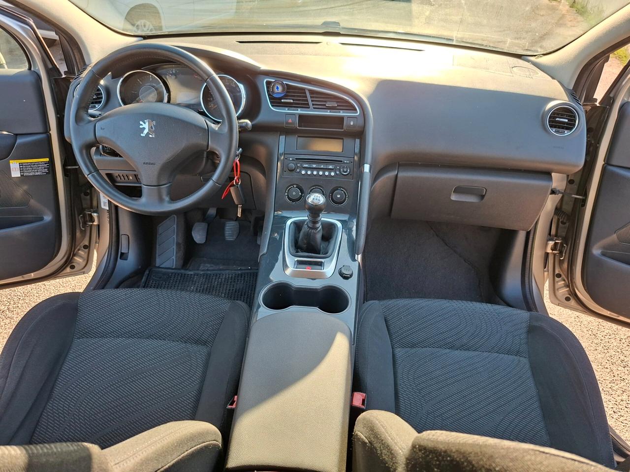 Peugeot 3008 1.6 HDi 112CV Business