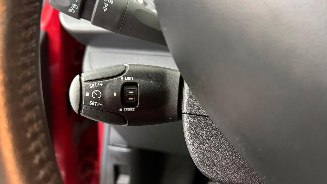 Peugeot 208 1.2 Benzina 82cv 5 porte Allure