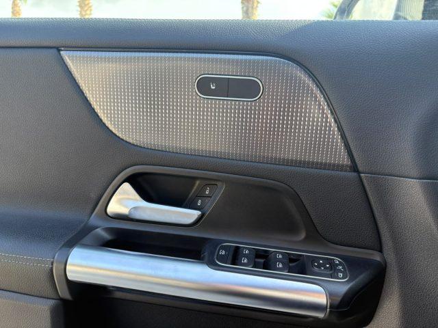 MERCEDES-BENZ GLA 220 d Automatic Sport