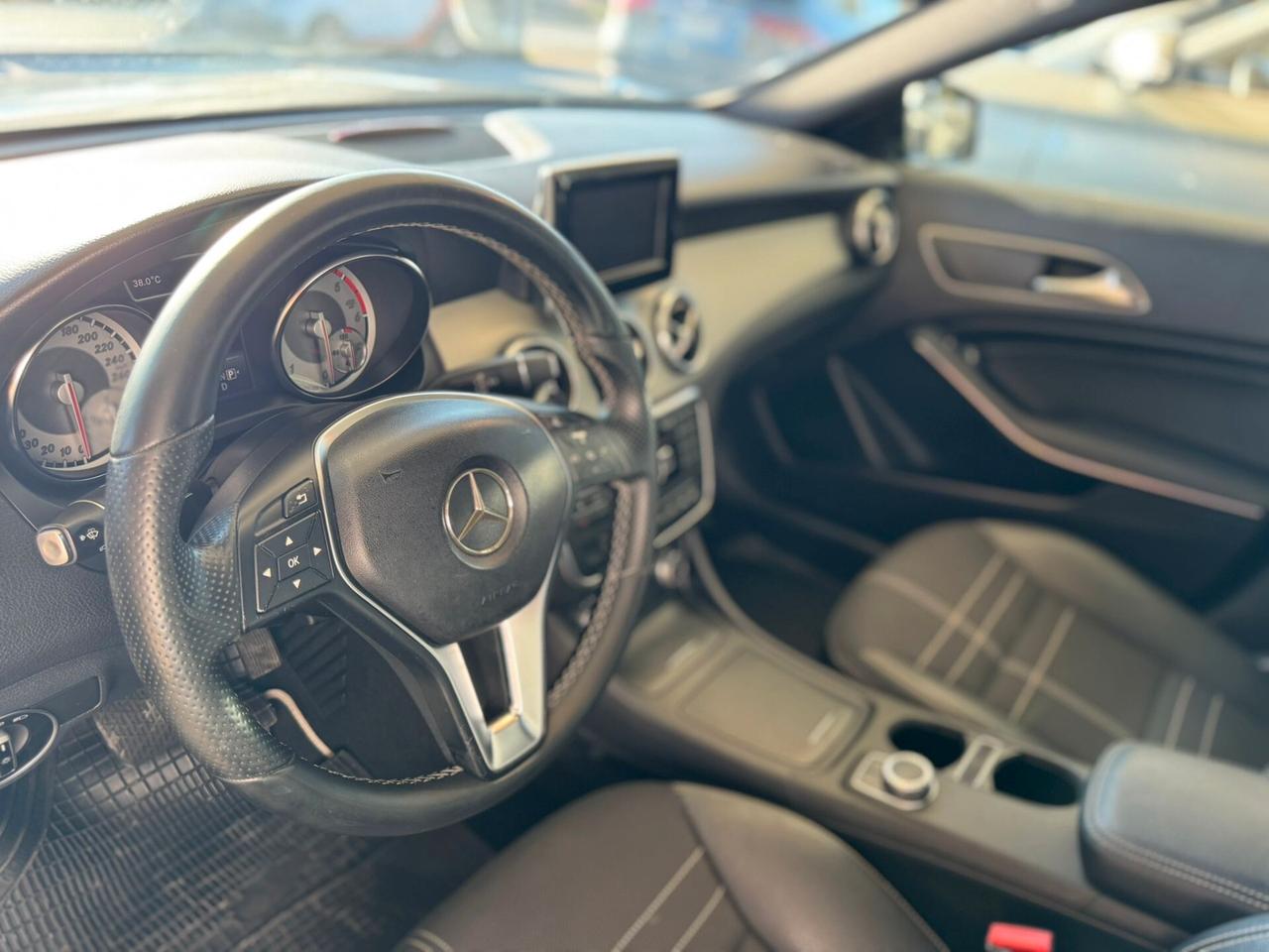 Mercedes-benz GLA 220 CDI Automatic 4Matic Premium