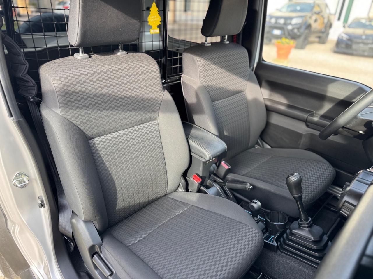 Suzuki Jimny 1.5 5MT PRO (N1)