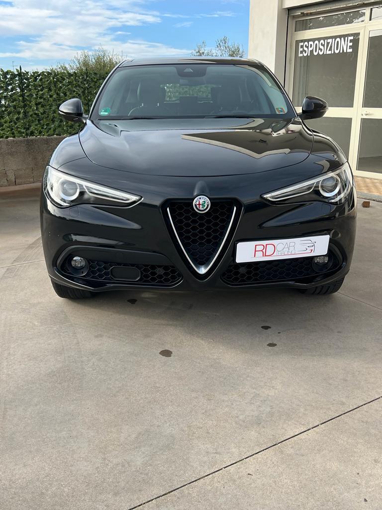 Alfa Romeo Stelvio 2.2 Turbodiesel 210 CV AT8 Q4 Executive