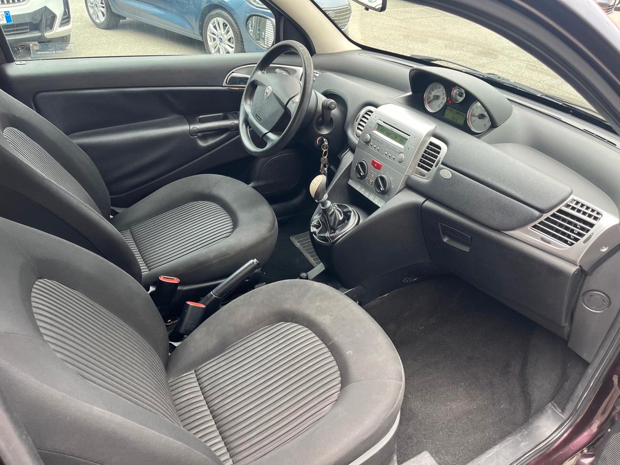 Lancia Ypsilon 1.4 Argento Ecochic GPL