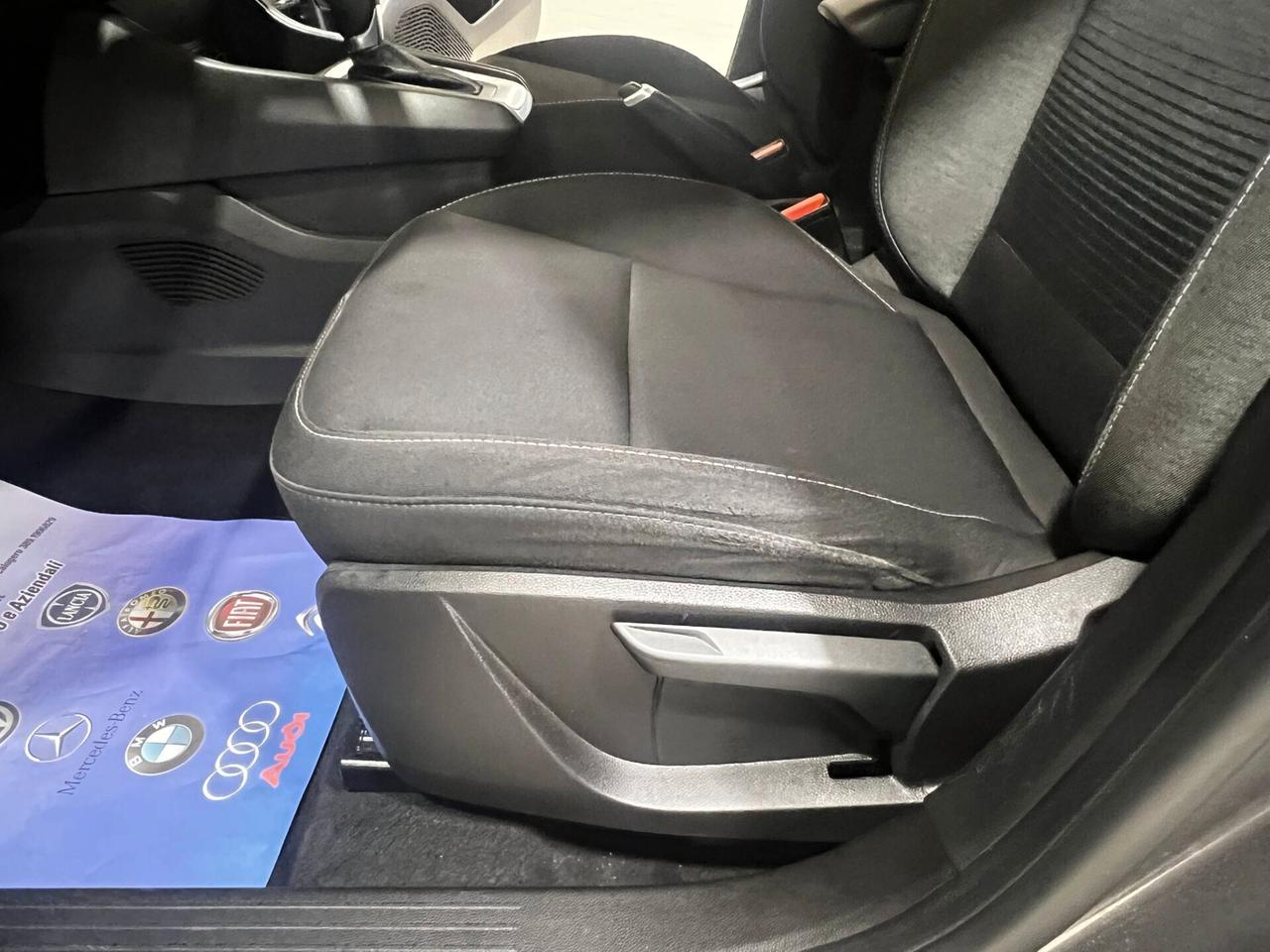 Renault Captur Blue dCi 115 CV EDC Initiale Paris