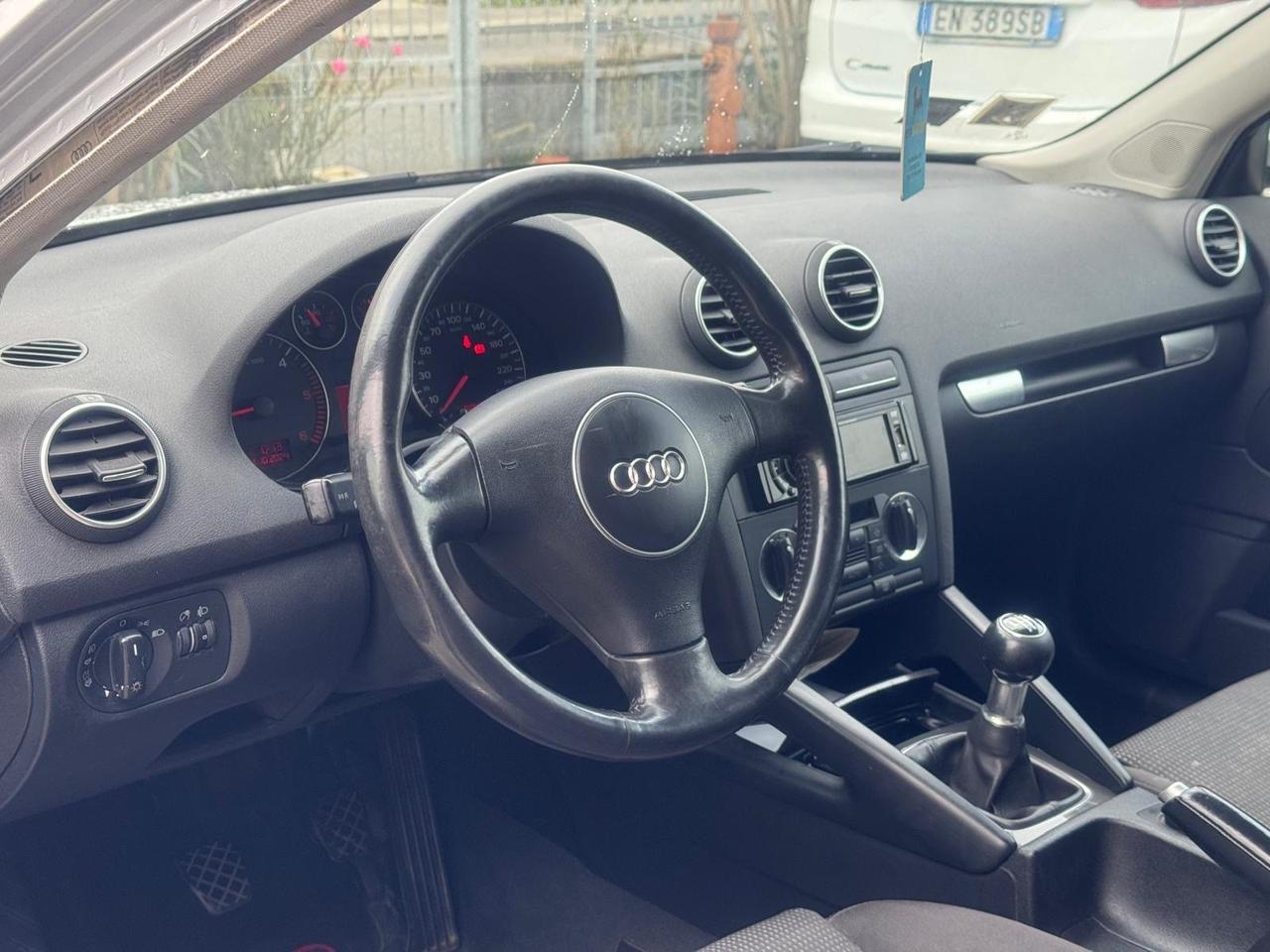 Audi A3 2.0 16V TDI Ambiente