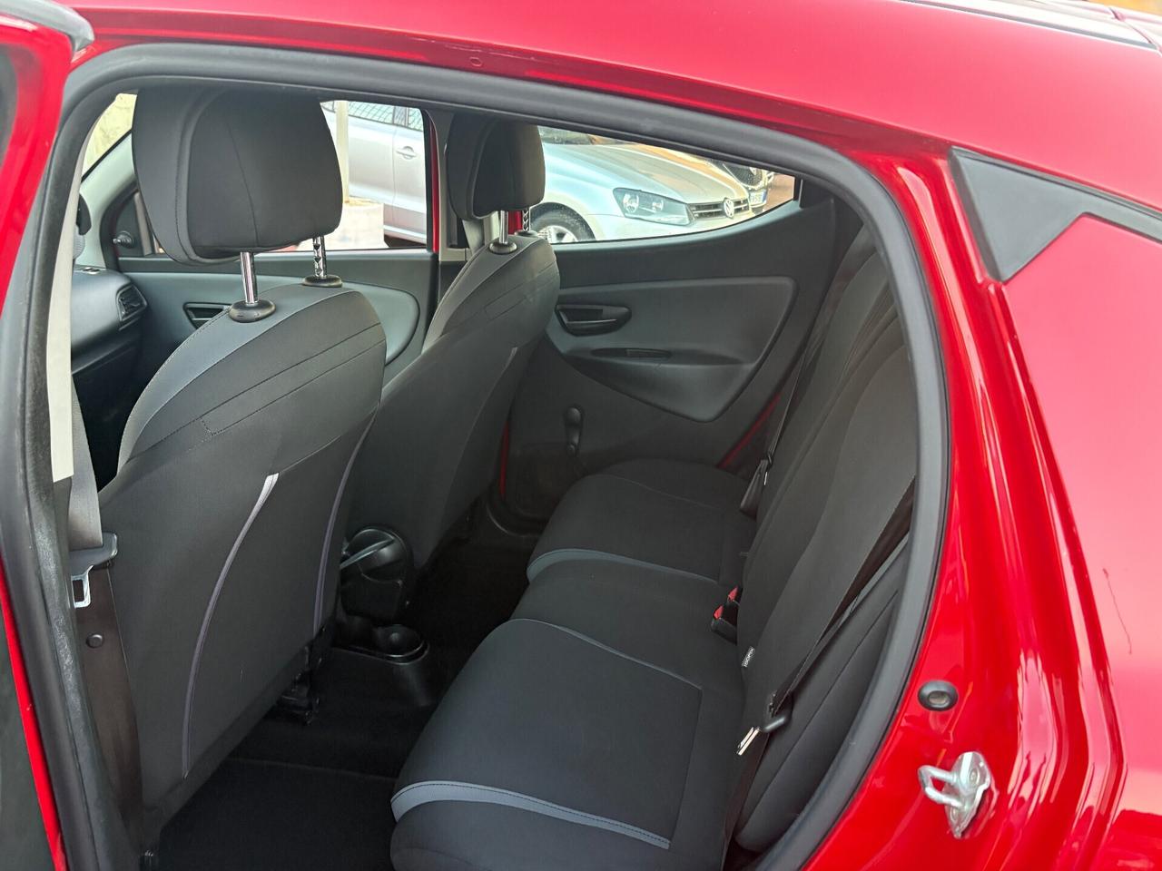 Lancia Ypsilon 1.3 MULTIJET