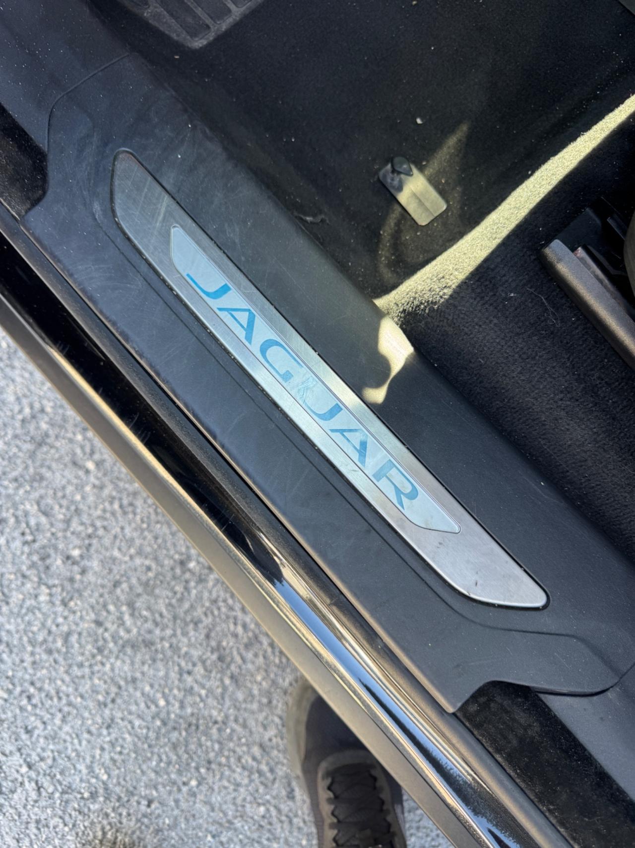 Jaguar F-Pace 2.0 D 180 CV AWD aut. Portfolio