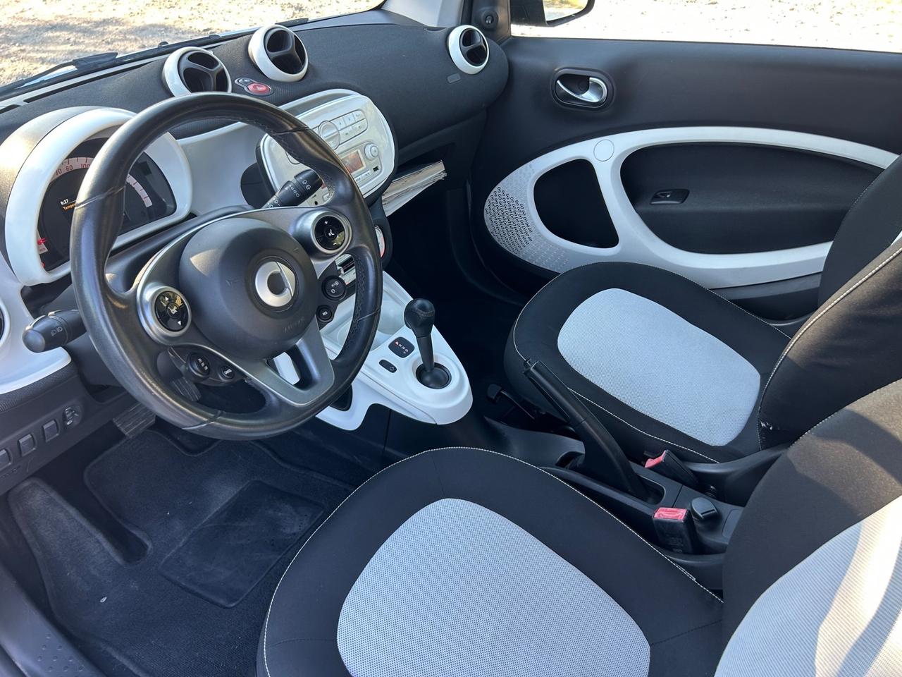 Smart ForTwo 70 1.0 twinamic Prime neopatentati permute