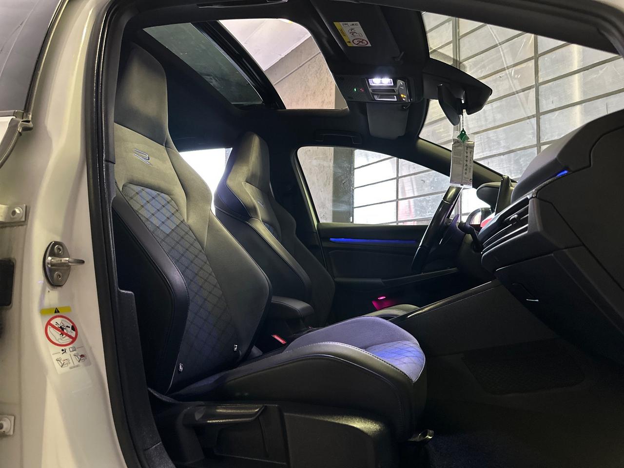 Volkswagen Golf 2.0 TSI R DSG 4Motion