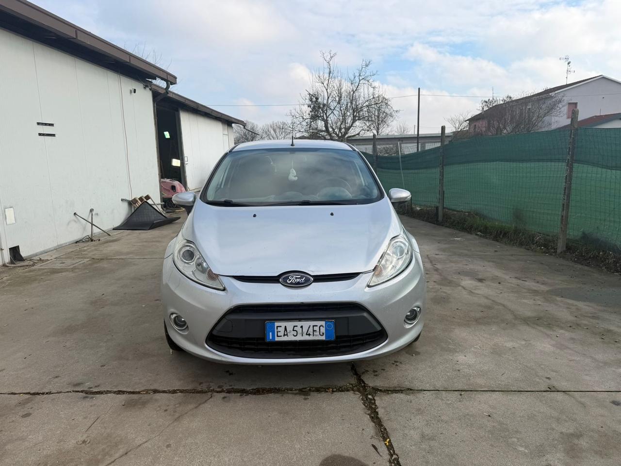 Ford Fiesta 1.4 TDCi 68CV 5 porte Titanium