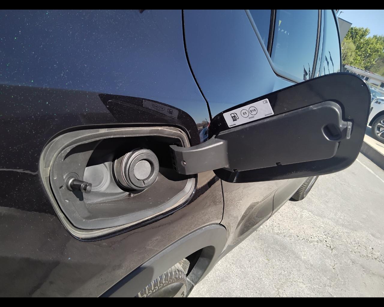 VOLVO XC40 2023 - XC40 2.0 b3 Core auto