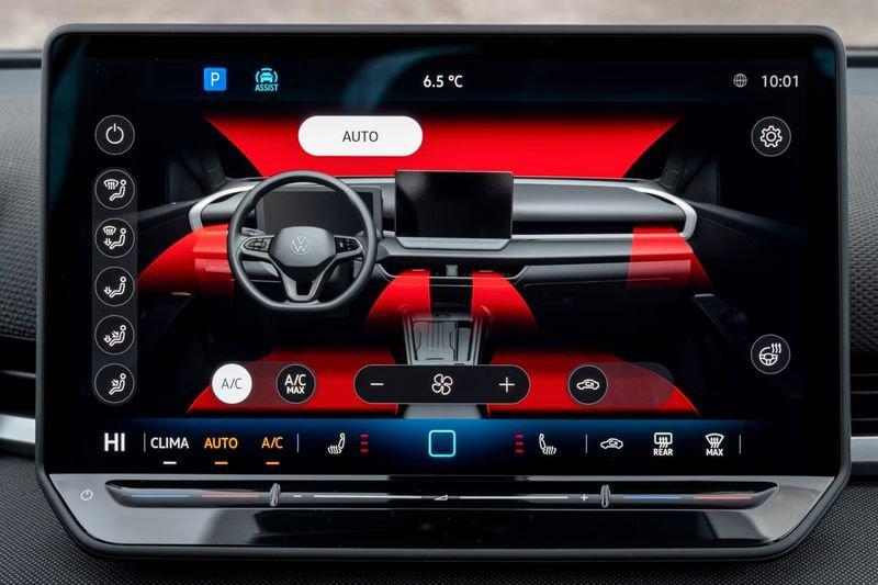 Volkswagen T-Roc 1.5 eTSI Life DSG NAVI LED CAMERA 2026