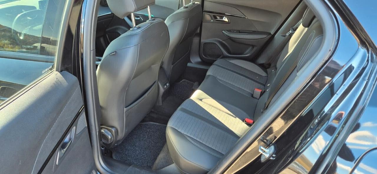 Peugeot 2008 BlueHDi 110 Allure Pack - 2021