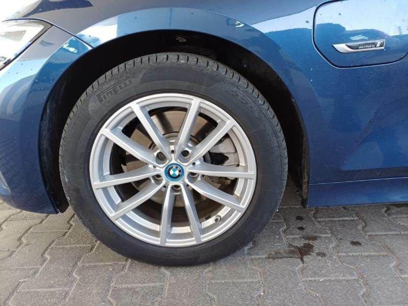 BMW Serie 3 320e Business Advantage