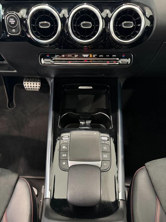 MERCEDES-BENZ GLA 200 Automatic Premium *GANCIO TRAINO*