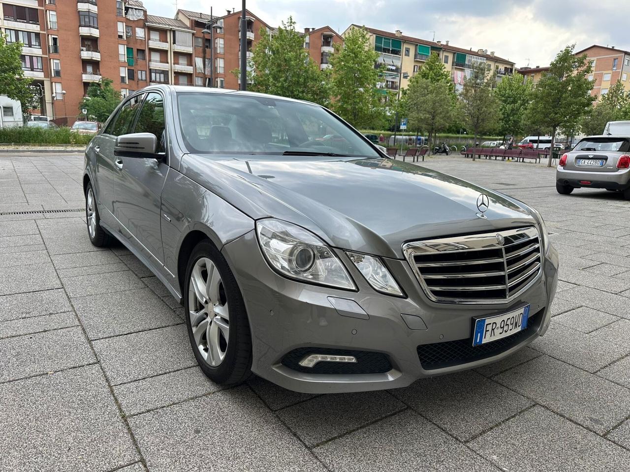Mercedes-benz E 250 CDI BlueEFFICIENCY Avantgarde