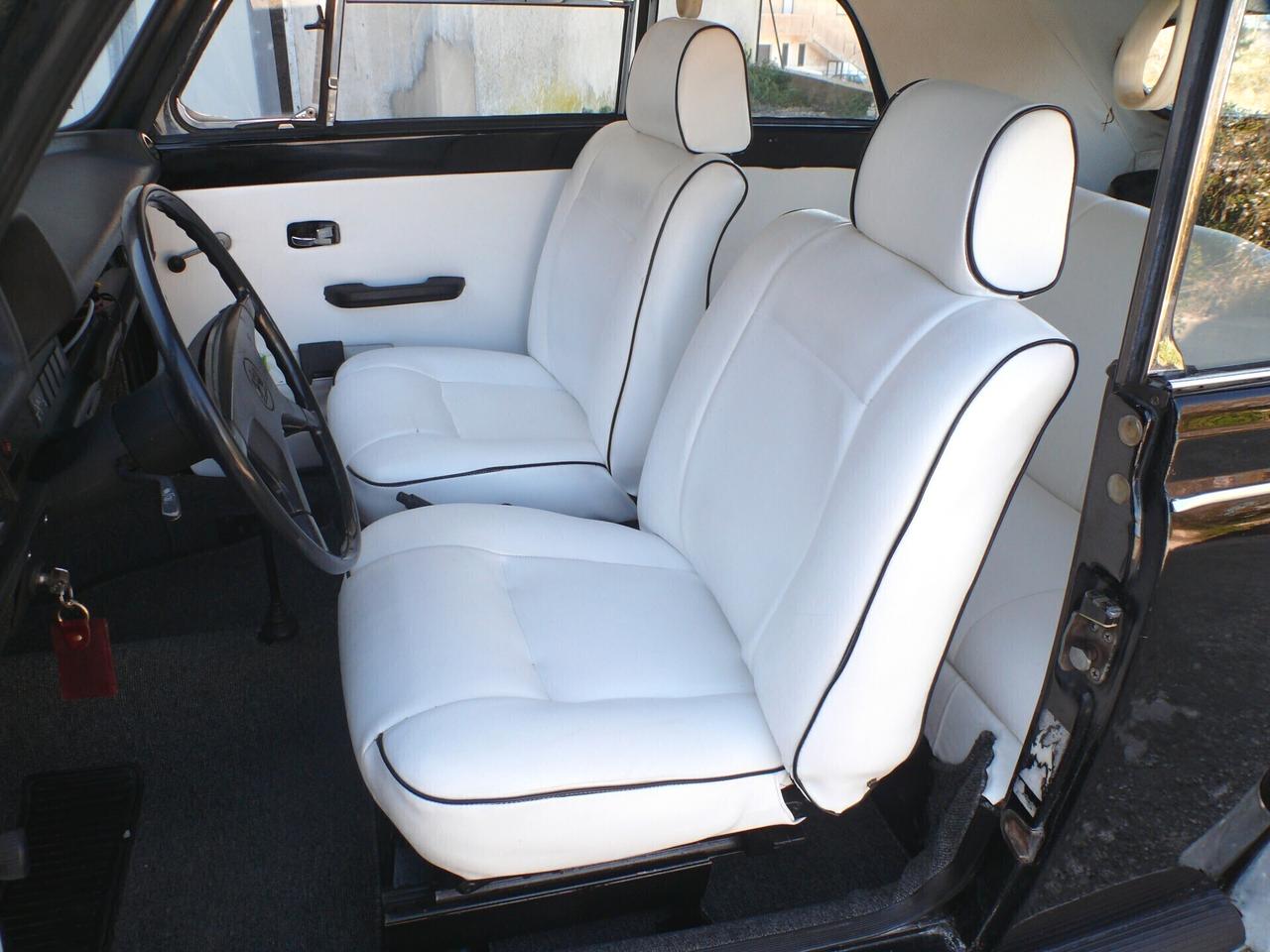 Volkswagen Maggiolino CABRIO (M1100)