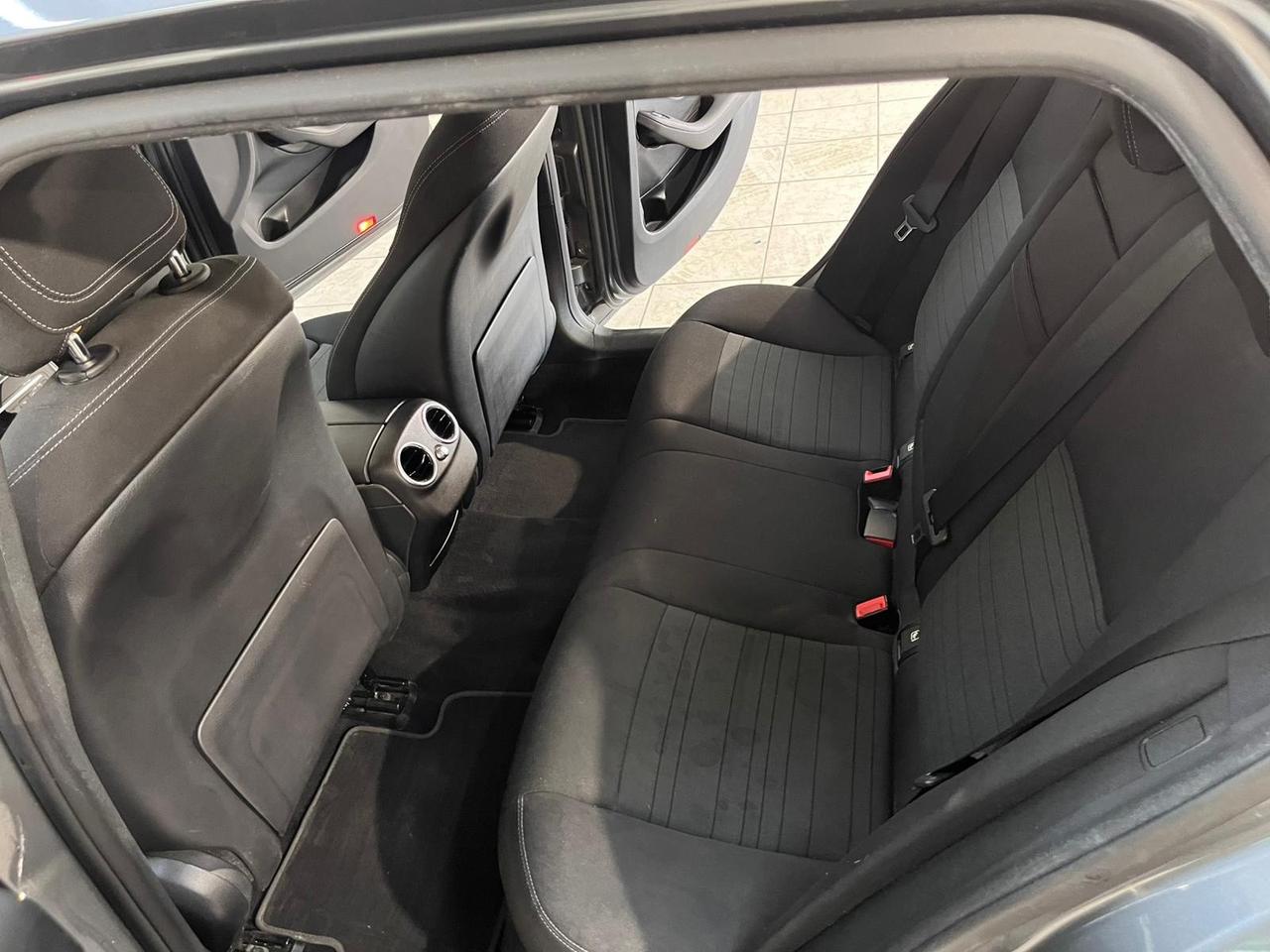 Mercedes-benz C 220 C 220d SPORT S.W.